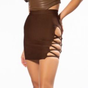 BRAND NEW brown mini skirt from Akira with tag still attached.  size small.